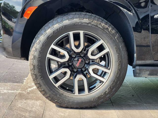 used 2022 GMC Yukon car, priced at $64,998