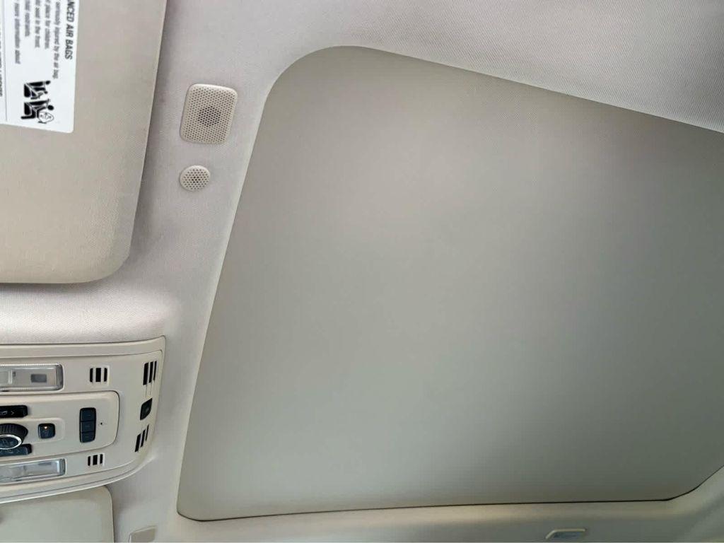 used 2022 GMC Yukon XL car, priced at $62,998
