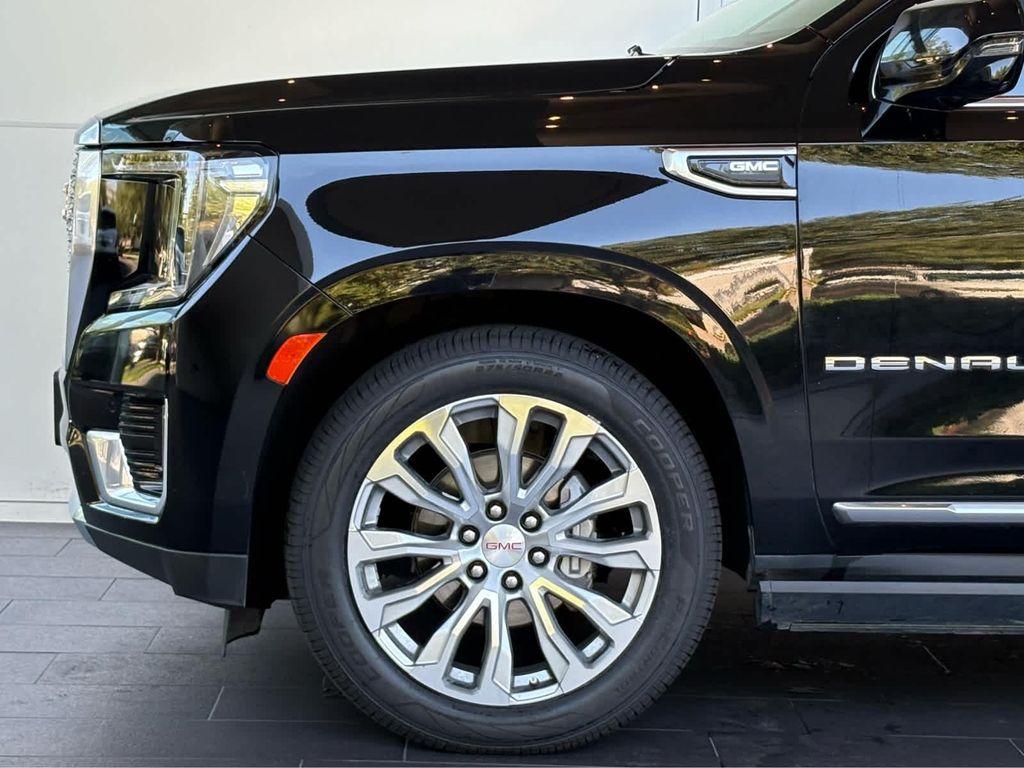 used 2022 GMC Yukon XL car, priced at $62,998