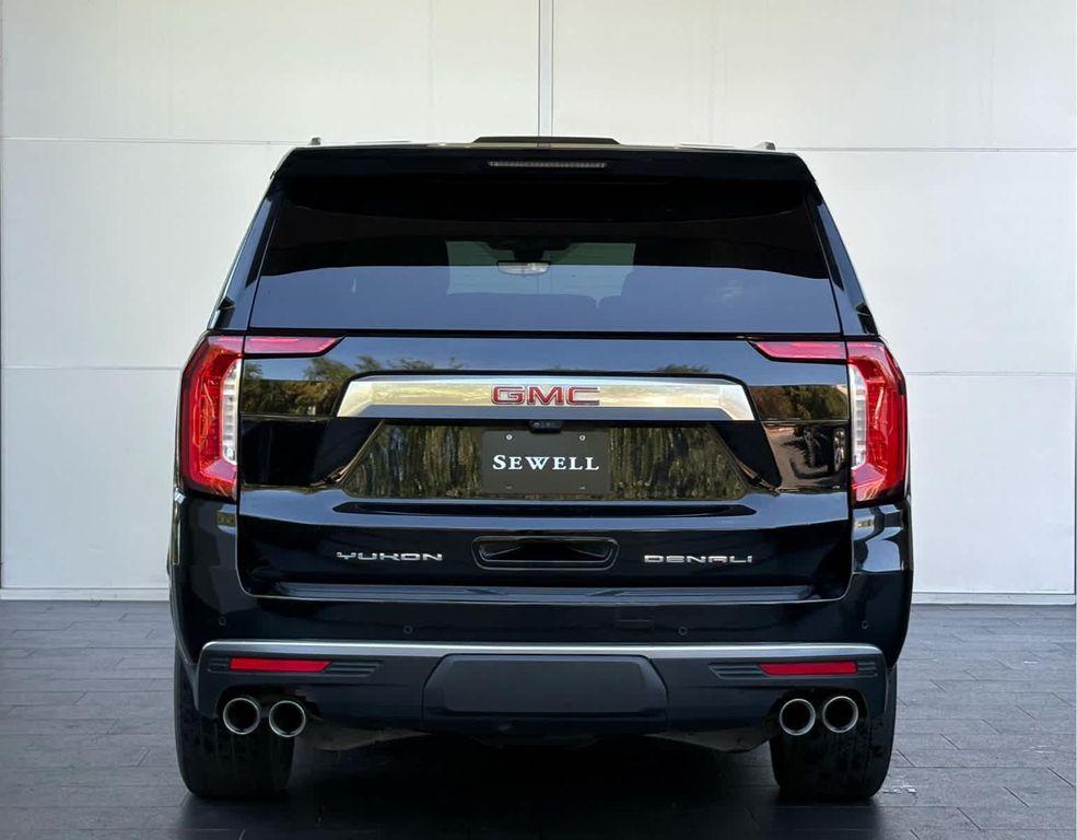 used 2022 GMC Yukon XL car, priced at $62,998