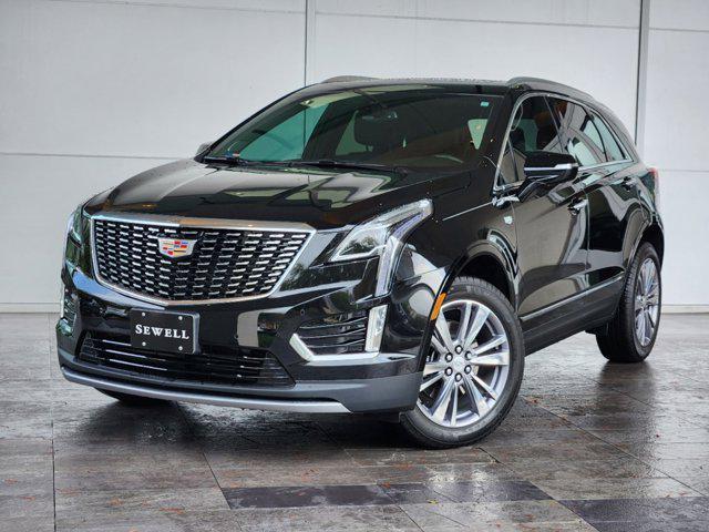 new 2025 Cadillac XT5 car, priced at $54,210