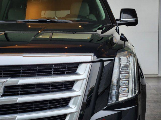 used 2019 Cadillac Escalade ESV car, priced at $29,997