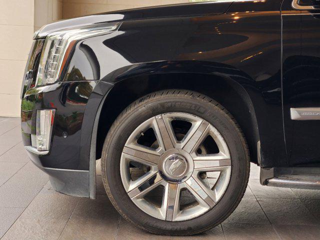 used 2019 Cadillac Escalade ESV car, priced at $29,997