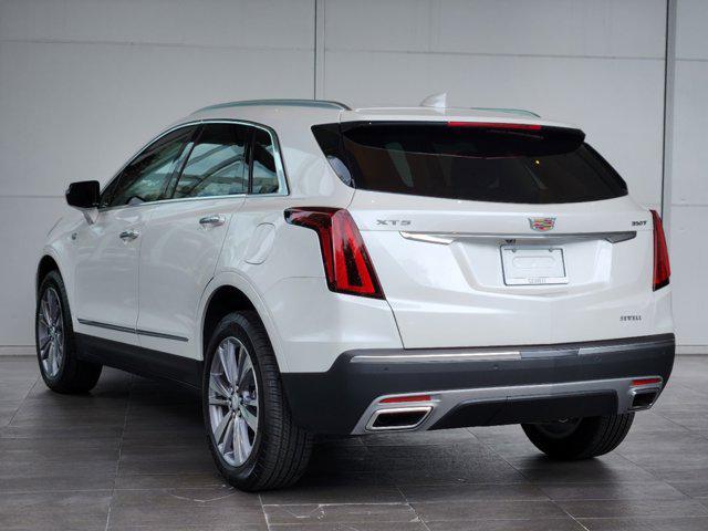 new 2025 Cadillac XT5 car, priced at $54,810