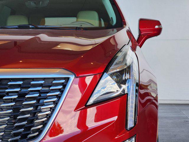 new 2025 Cadillac XT5 car, priced at $58,040