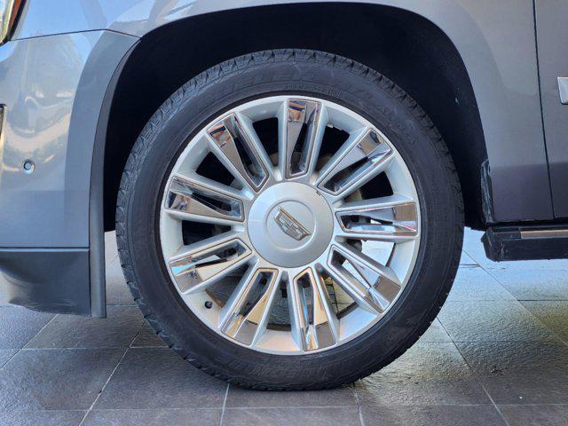 used 2019 Cadillac Escalade car, priced at $41,998