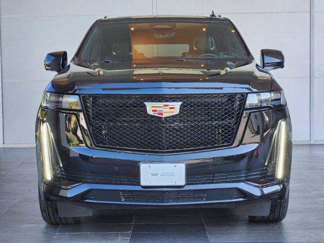 used 2023 Cadillac Escalade ESV car, priced at $84,992