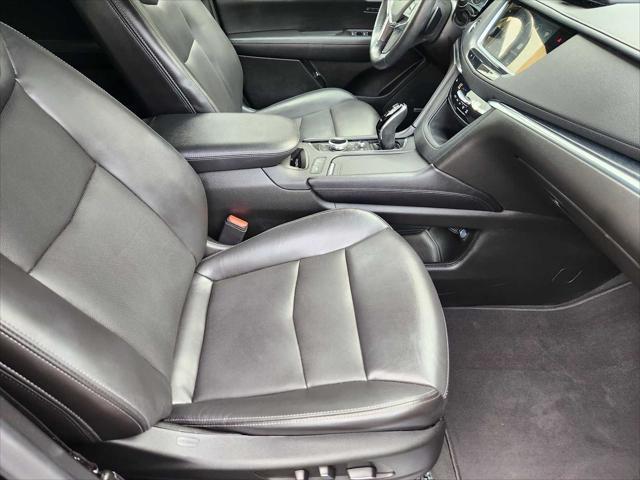 used 2024 Cadillac XT5 car, priced at $41,499