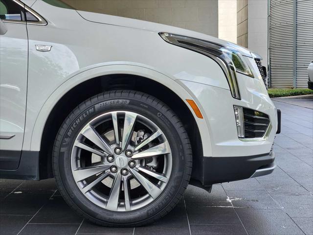used 2024 Cadillac XT5 car, priced at $44,998