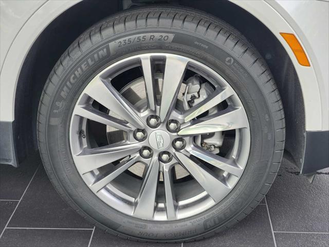 used 2024 Cadillac XT5 car, priced at $44,998