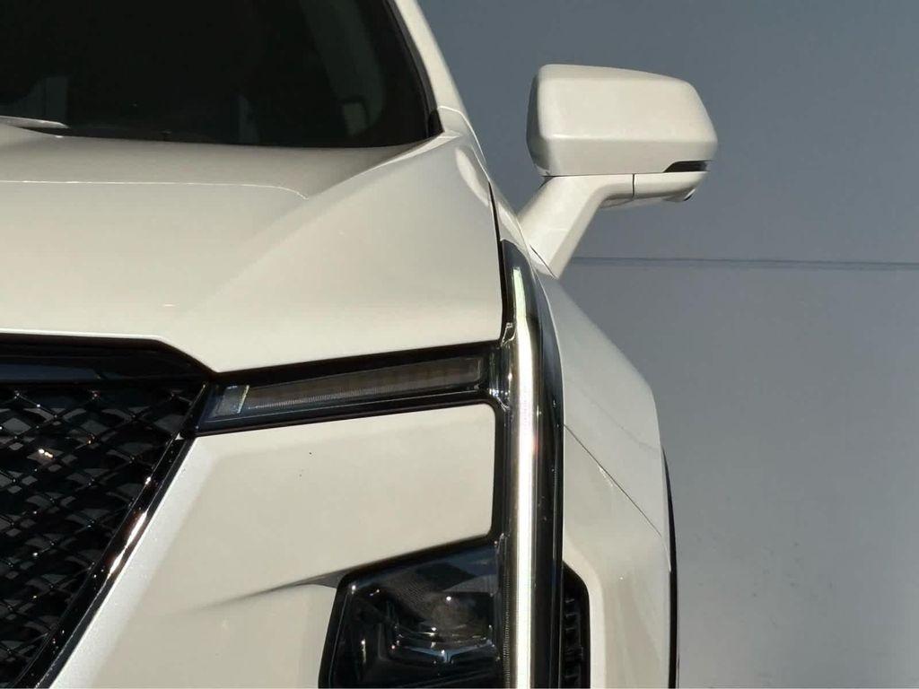 used 2024 Cadillac XT4 car, priced at $42,998