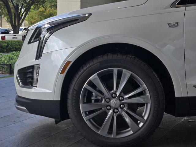 new 2024 Cadillac XT5 car, priced at $53,165