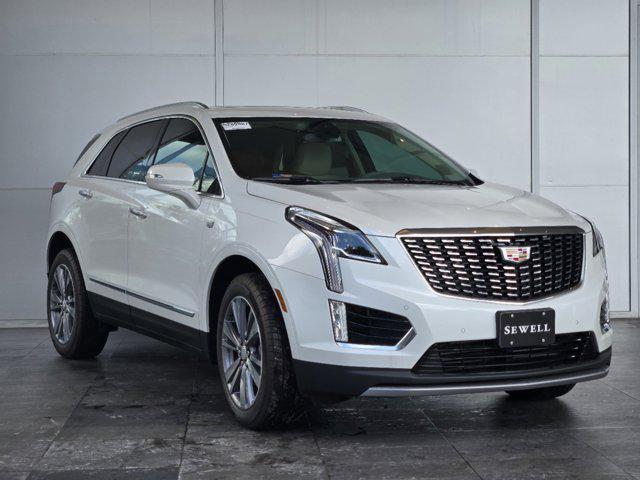 new 2024 Cadillac XT5 car, priced at $53,165