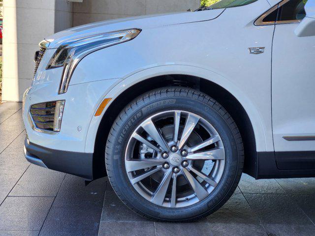 new 2025 Cadillac XT5 car, priced at $58,435