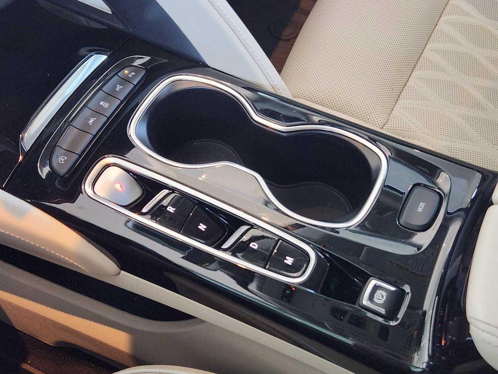 used 2023 Buick Envision car, priced at $25,991