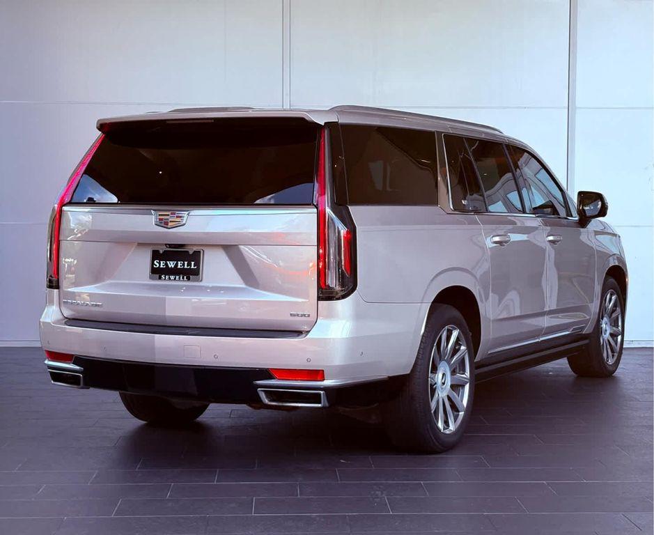 used 2021 Cadillac Escalade ESV car, priced at $64,998