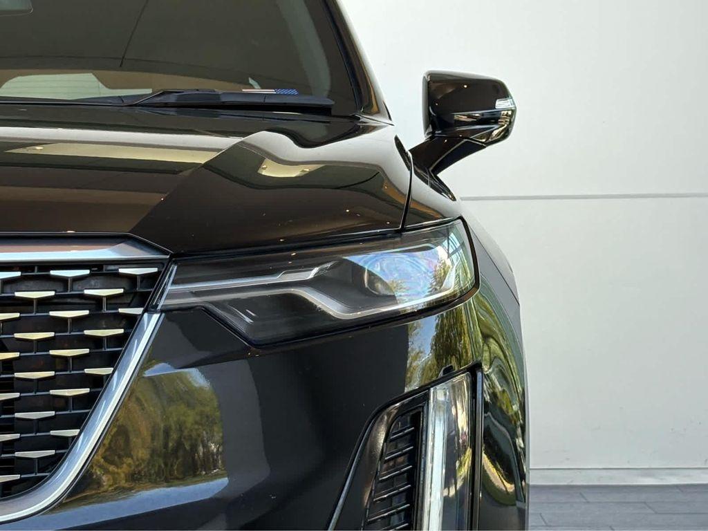 used 2021 Cadillac XT6 car, priced at $25,991