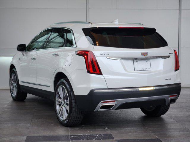 new 2025 Cadillac XT5 car, priced at $54,810