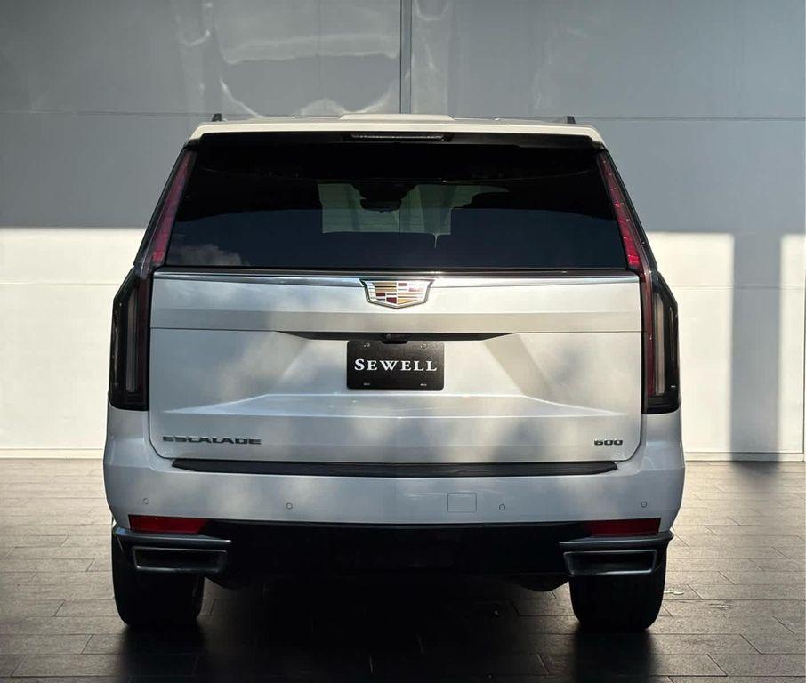 used 2021 Cadillac Escalade ESV car, priced at $52,991