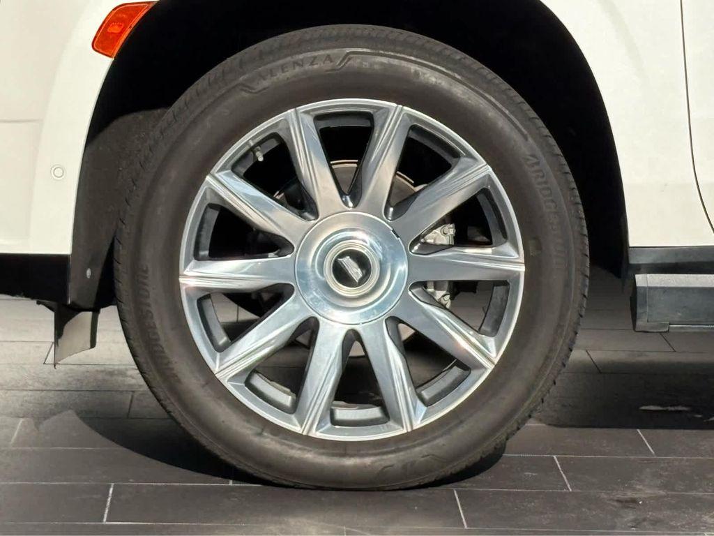 used 2021 Cadillac Escalade ESV car, priced at $52,991