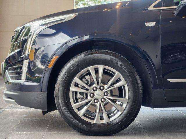 used 2022 Cadillac XT5 car, priced at $34,998