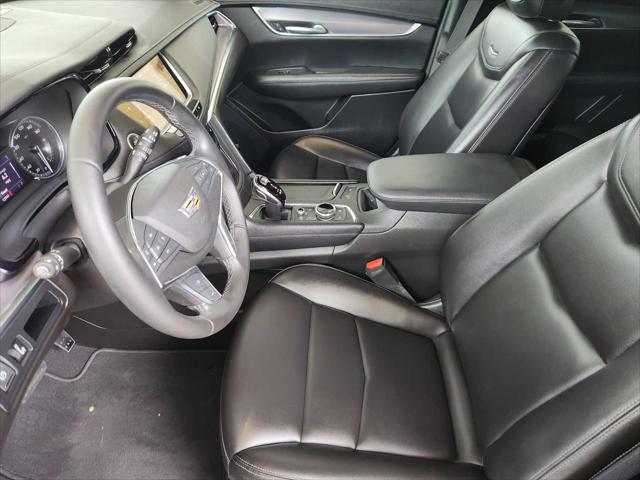 used 2022 Cadillac XT5 car, priced at $31,998
