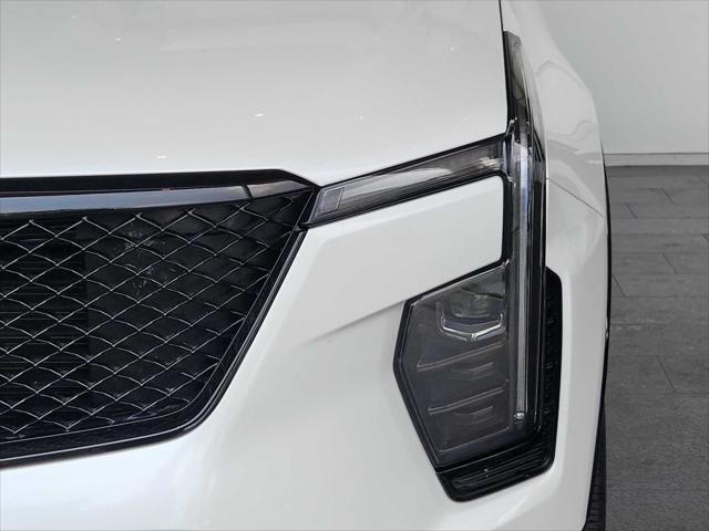 used 2024 Cadillac XT4 car, priced at $38,992