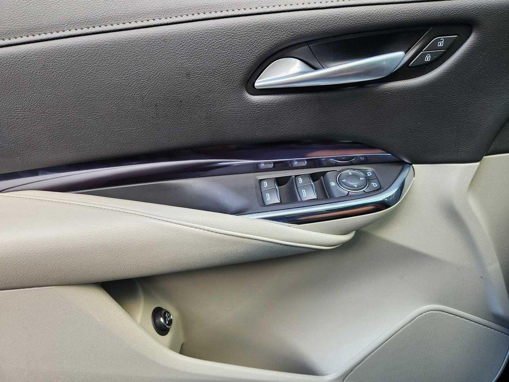 used 2023 Cadillac XT4 car, priced at $26,991