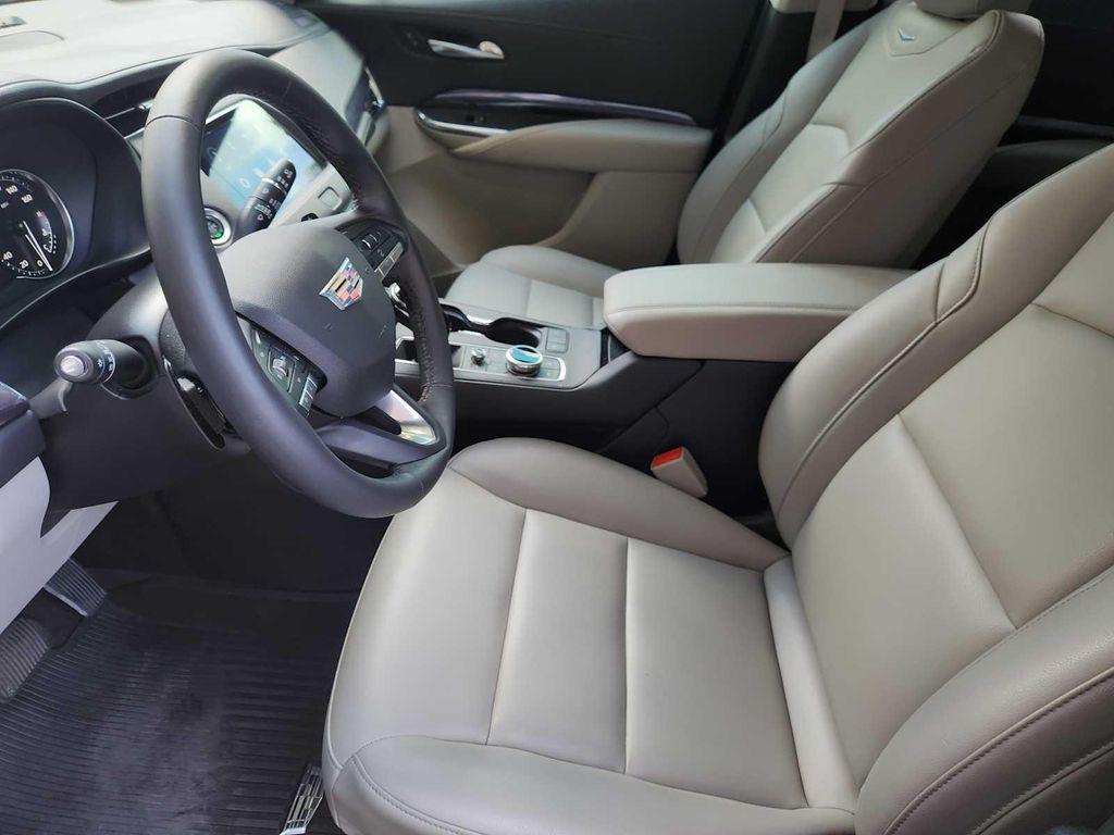 used 2023 Cadillac XT4 car, priced at $26,991