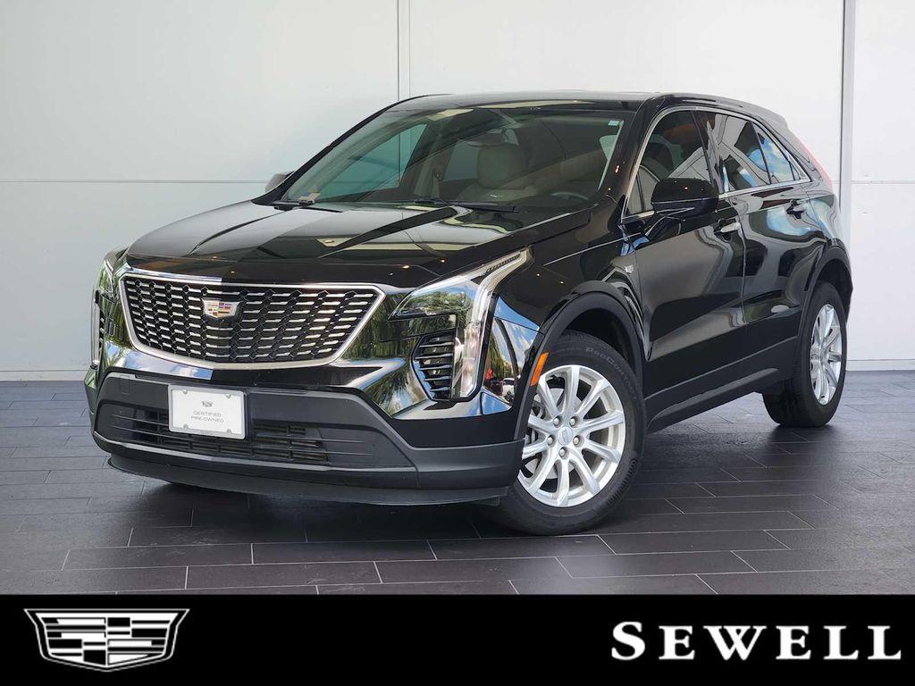 used 2023 Cadillac XT4 car, priced at $27,700