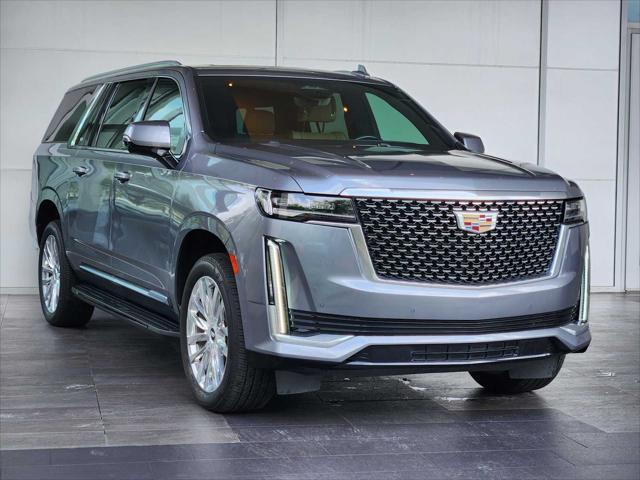 used 2022 Cadillac Escalade ESV car, priced at $59,992