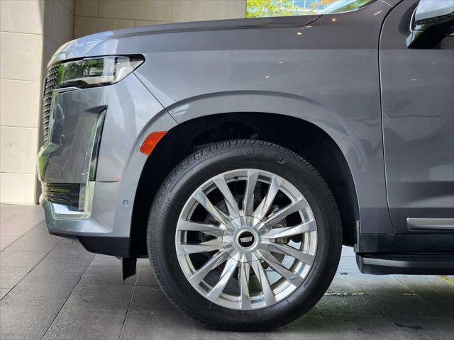 used 2022 Cadillac Escalade ESV car, priced at $59,992