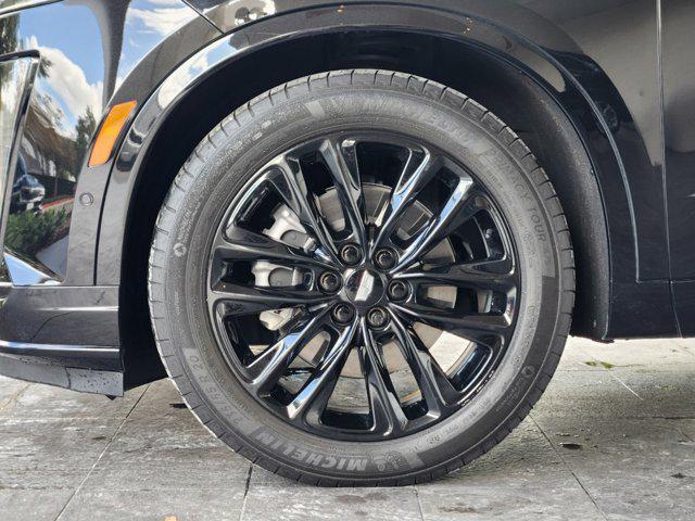 used 2022 Cadillac XT6 car, priced at $42,992