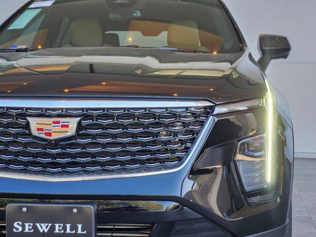 new 2025 Cadillac XT4 car, priced at $47,545