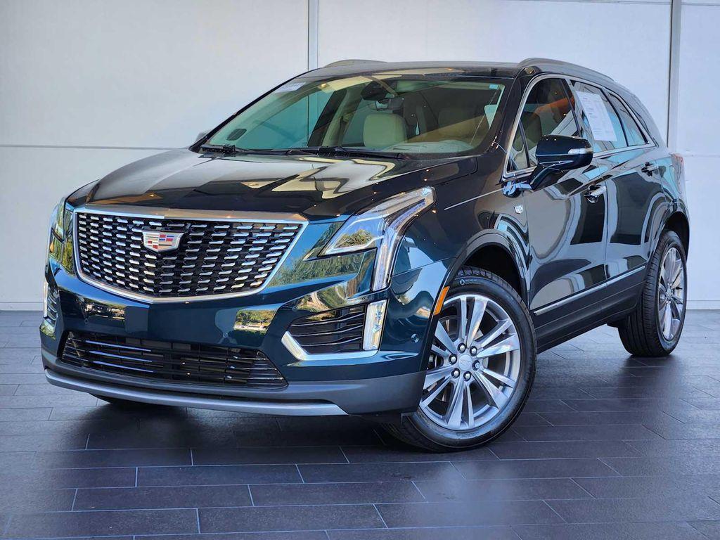 new 2025 Cadillac XT5 car, priced at $55,735