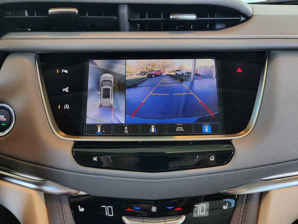 new 2025 Cadillac XT5 car, priced at $55,735