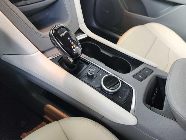used 2024 Cadillac XT5 car, priced at $44,489