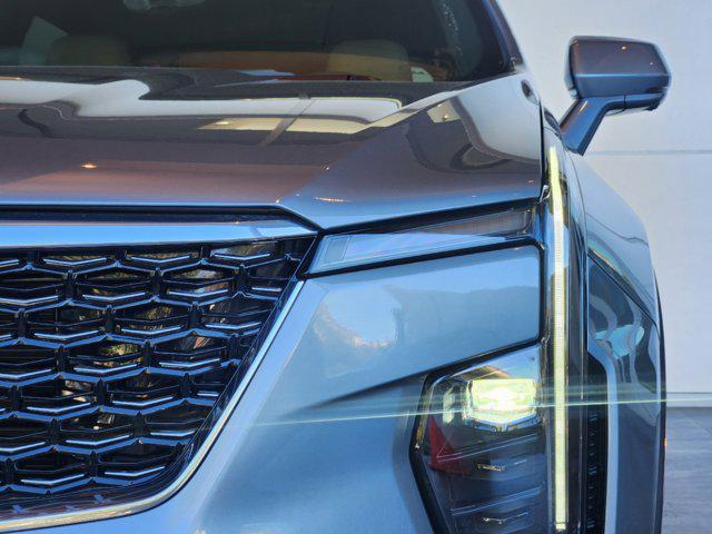 used 2024 Cadillac XT4 car, priced at $41,992