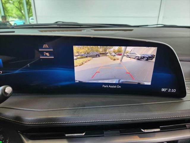 used 2024 Cadillac XT4 car, priced at $36,998