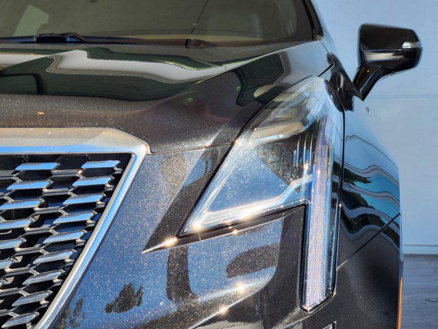 used 2024 Cadillac XT5 car, priced at $41,998