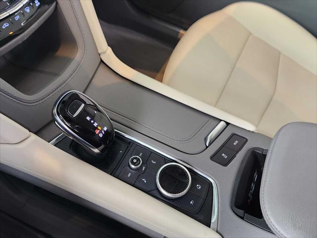 used 2022 Cadillac XT5 car, priced at $31,998