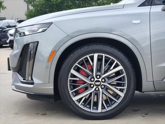used 2023 Cadillac XT6 car, priced at $43,991