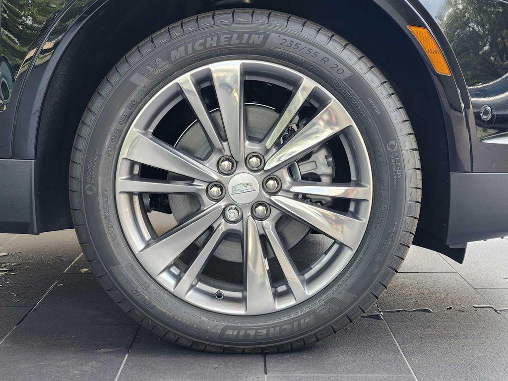 new 2025 Cadillac XT5 car, priced at $56,965