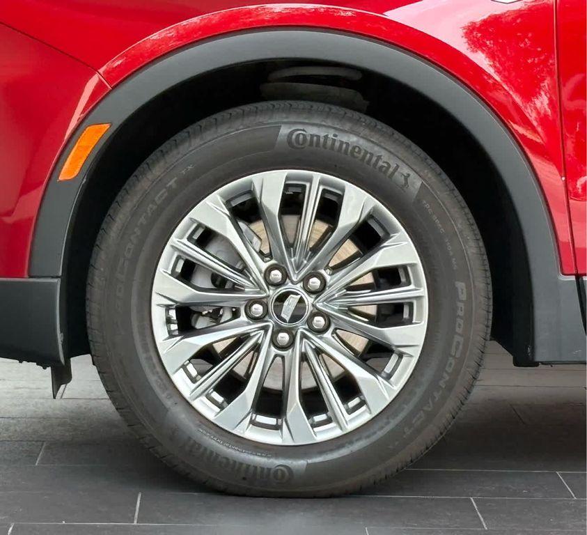 used 2024 Cadillac XT4 car, priced at $39,998