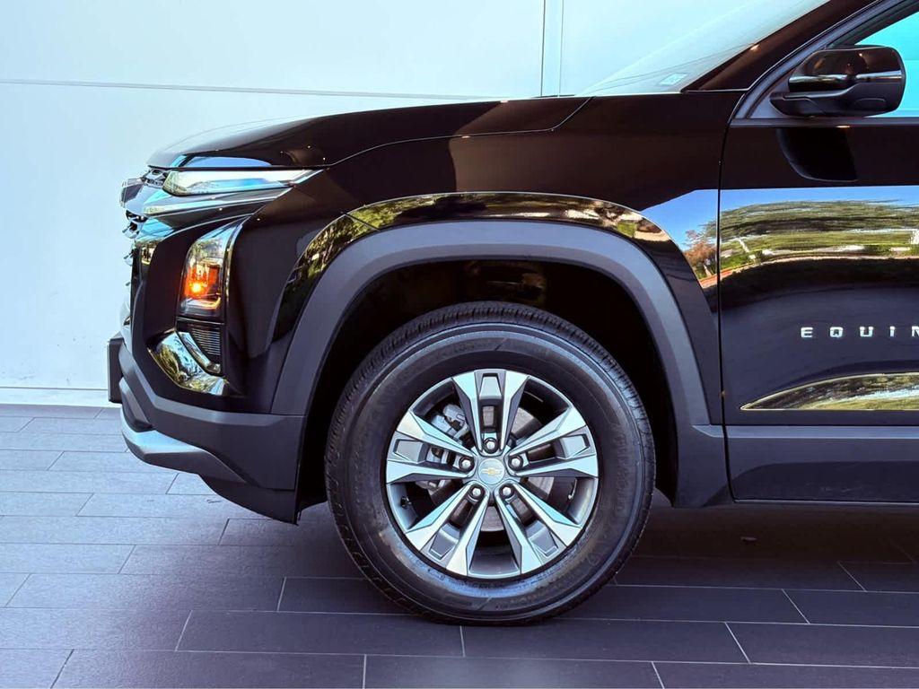 used 2025 Chevrolet Equinox car, priced at $25,996