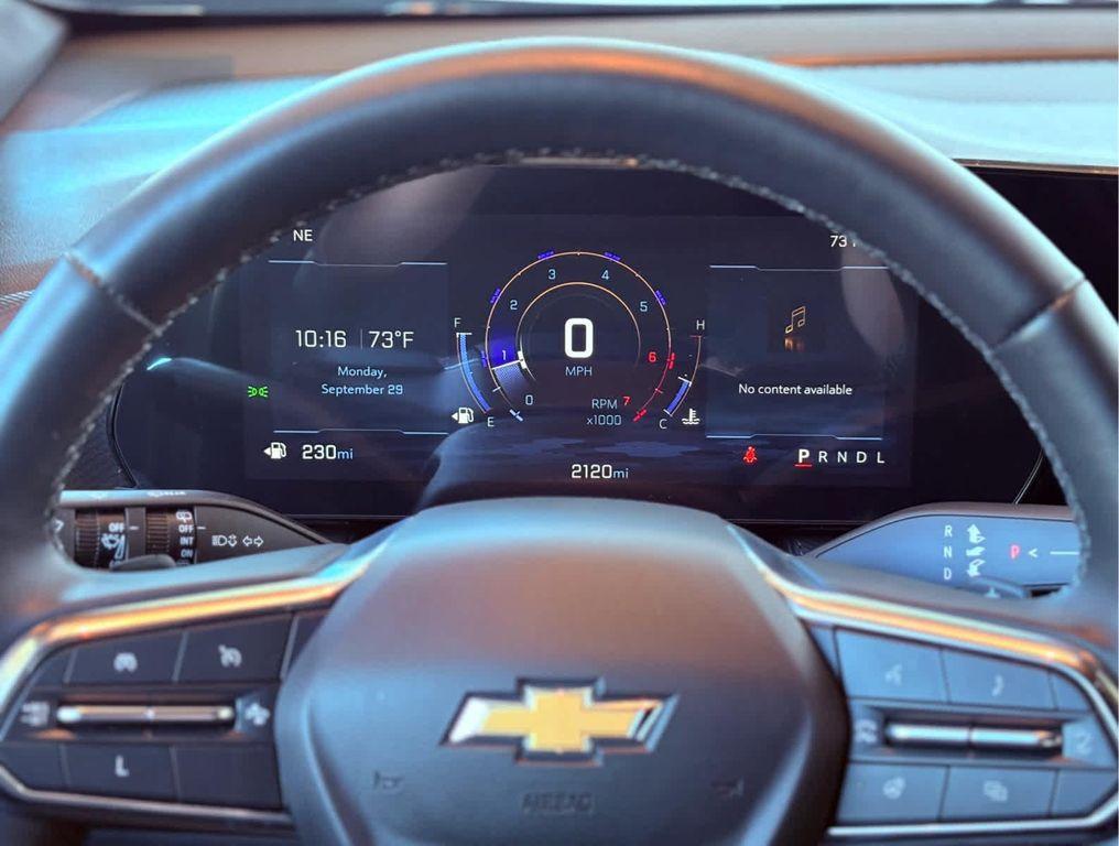 used 2025 Chevrolet Equinox car, priced at $25,996
