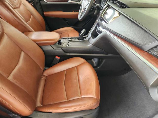 used 2023 Cadillac XT5 car, priced at $29,998
