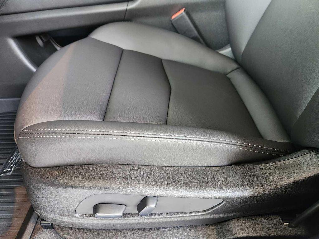 new 2025 Cadillac XT5 car, priced at $46,215