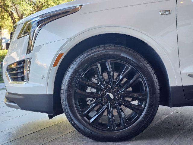 new 2024 Cadillac XT5 car, priced at $58,885