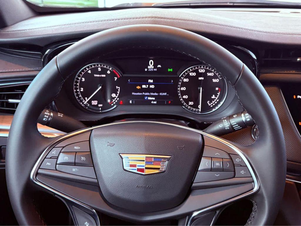 new 2025 Cadillac XT5 car, priced at $46,840